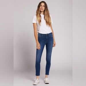 Current Elliott “The Stiletto” Mid Rise Soft And Stretchy Skinny Ankle Jeans